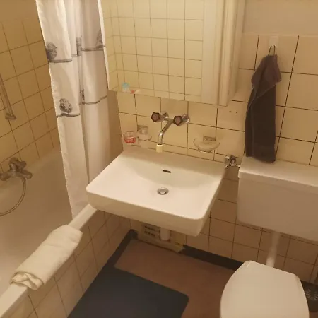 Riverine - Ideal Up To 4 Or 6 * Berne