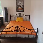Πανσιόν Riverine - Ideal Up To 4 Or 6 *